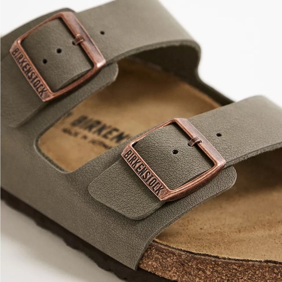NWT BIRKENSTOCK Arizona Sandals! - Picture 3 of 12